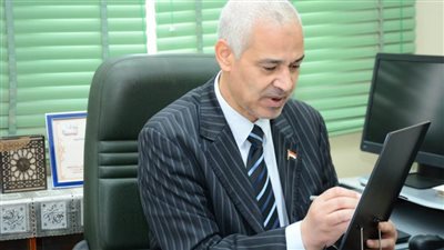 نائب رئيس جامعة أسيوط يشارك في مؤتمر تحت عنوان 