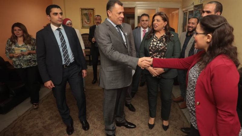 وزير السياحة خلال