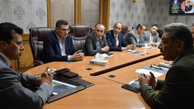 وزير الرياضة يناقش مع اتحاد السلة استعدادات استضافة بطولة إفريقيا 3x3 