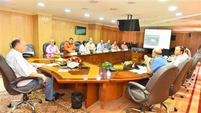 محافظ أسيوط يترأس اجتماع اللجنة التنفيذية للمبادرة الوطنية للمشروعات الخضراء الذكية