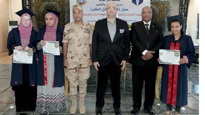 محافظ بني سويف يُكرّم أوائل الثانوية العامة والدبلومات الفنية والشهادة الإعدادية