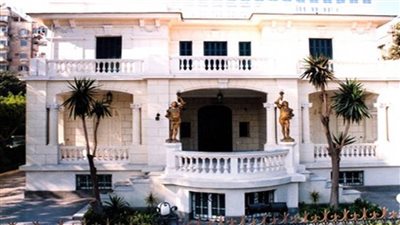 معرض فن تشكيلي بعنوان 