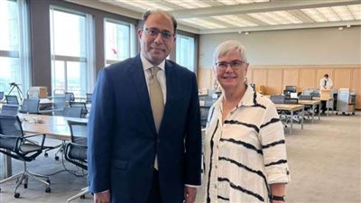 رئيسة دار الوثائق والمحفوظات الكندية: مكتبة الإسكندرية 