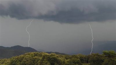 العواصف تودي بحياة ثلاثة أشخاص في جزيرة كورسيكا الفرنسية