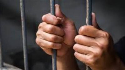حبس 19 متهمًا بحيازة مواد مخدرة بالقليوبية