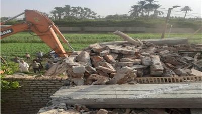 تنفيذ حملات بيئية مكبرة وإزالة تعديات بمدينة الأقصر