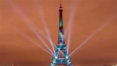 فرنسا تنفق 84 مليون دولار لطلاء برج 