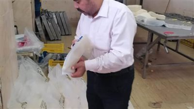 تحرير 6 مخالفات تموينية وضبط مصنع أجبان بدون ترخيص بمركز مطاي بالمنيا