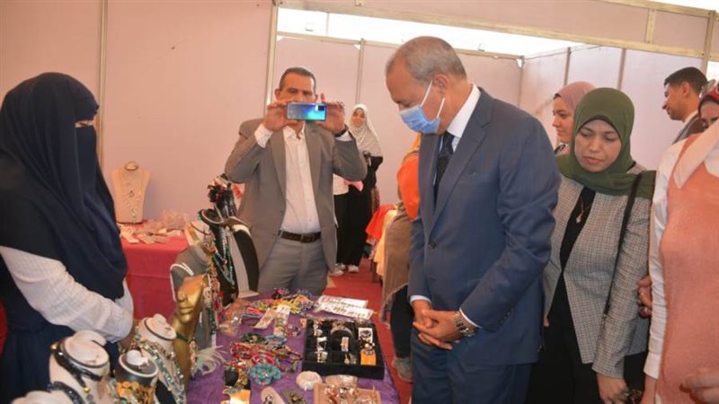 جانب من المعرض