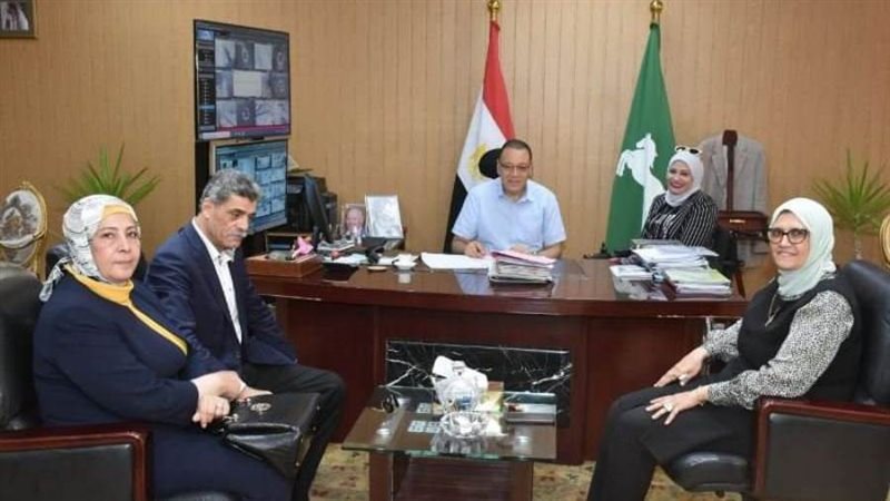 محافظ الشرقية ونواب