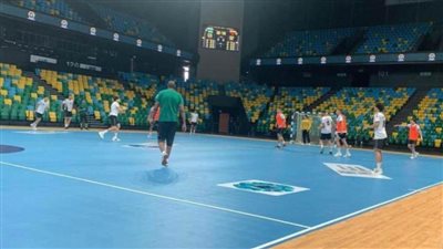 فراعنة شباب اليد يؤدي تدريبه الرئيسي استعدادًا لمواجهة ليبيا 