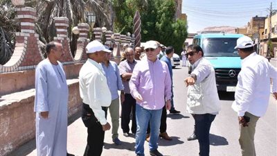 محافظ الأقصر يتفقد عددًا من مشروعات التطوير بمدينة القرنة