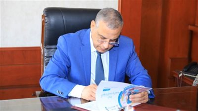 محافظ سوهاج يعتمد نتيجة الدور الثاني للشهادة الإعدادية بنسبة نجاح 90.69% 