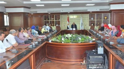 سكرتيرعام بني سويف يتابع المراكز التكنولوجية بالوحدات المحلية والديوان العام