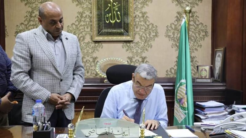 محافظ المنيا يعتمد