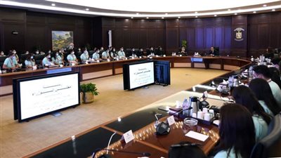 رئيس الوزراء يلتقي في العلمين الجديدة قداسة البابا وشباب ملتقى 