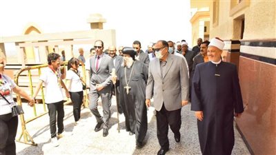 محافظ أسيوط يزور دير السيدة مريم العذراء للأقباط الأرثوذوكس