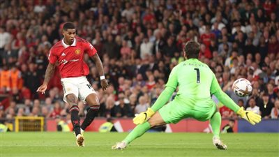 مانشستر يونايتد يقدم مباراة رائعة ويخطف العلامة الكاملة من ليفربول