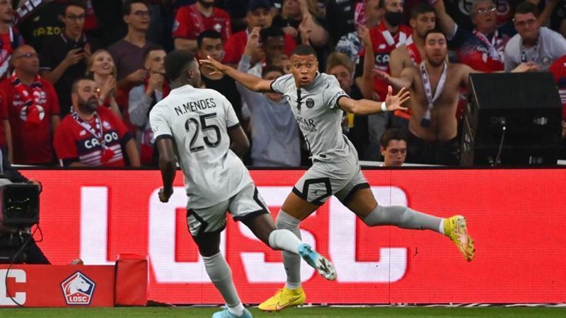 خلال المباراة