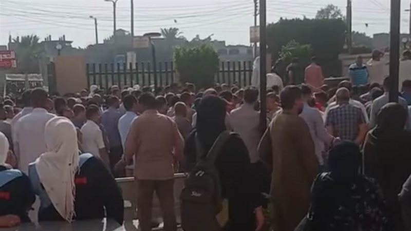 جنازة طبيب وزوجته