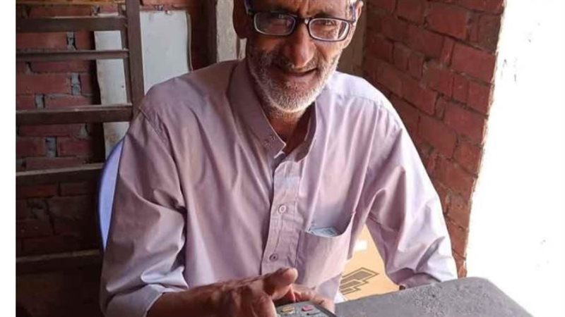 زملكاوي يوزع الخبز