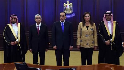 رئيس الوزراء يشهد توقيع 7 مذكرات تفاهم لتنفيذ مشروعات إنتاج الهيدروجين الأخضر