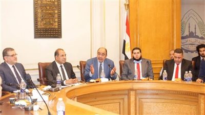 مذكرات عاجلة لوزيري المالية والتجارة والصناعة لهذا السبب