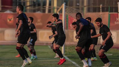 سواريش يعلن قائمة الأهلى للقاء طلائع الجيش 