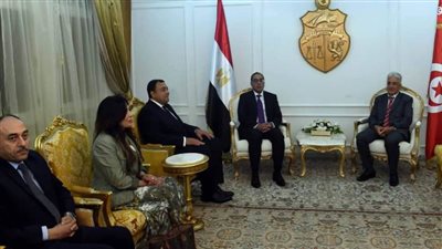   رئيس الوزراء يصل العاصمة التونسية لترؤس وفد مصر في اجتماعات  