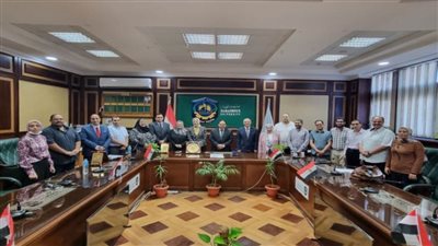 وزير التعليم العالي يستعرض مشروع تأهيل المعامل للاعتماد الدولي بجامعة دمنهور