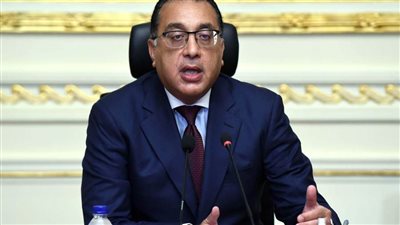 رئيس الوزراء يعود إلى القاهرة بعد مشاركته في قمة 