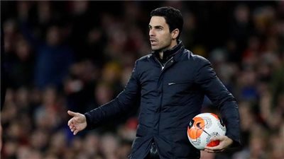 صحيفة إيطالية: باريس جيرمان يضم هداف آرسنال رويز بـ20 مليون إسترليني فقط