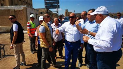 خلال زيارته لشركة غزل المحلة.. وزير قطاع الأعمال العام يجري جولة تفقدية بمواقع الإنشاءات الجديدة للمصانع
