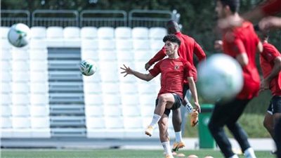 الأهلي يخوض مرانه استعدادًا لمواجهة سيراميكا كليوباترا في الجولة الأخيرة من الدوري