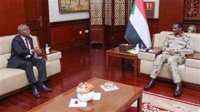 نائب رئيس مجلس السيادة الانتقالي بالسودان يطلع على مجمل الأوضاع بالولاية الشمالية