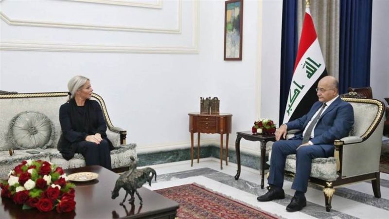 الرئيس العراقي يبحث