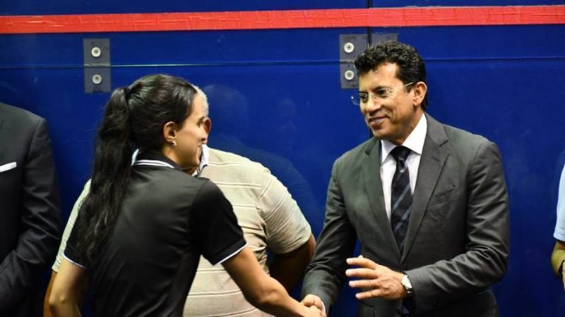 د. أشرف صبحى