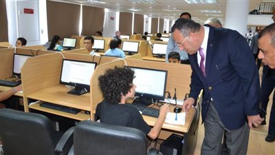 د. قنصوة يشهد أعمال امتحانات مبادرة 