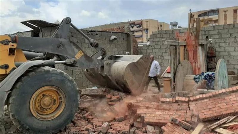 إزالة 43 حالة تعد