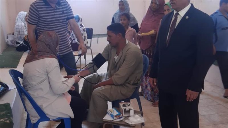 الكشف على ٢٧٤ مواطنا