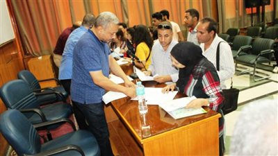 جامعة أسيوط تعلن عن تواصل 1774 طالبًا وطالبة  للالتحاق بالجامعة الأهلية 