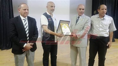تكريم وكيل مديرية التريية والتعليم بكفر الشيخ
