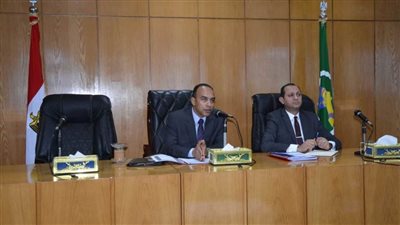نائب محافظ المنيا يعقد اجتماعًا لمتابعة أعمال لجان ضبط منظومة العمران 