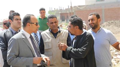 نائب محافظ المنيا يتابع تنفيذ مشروعات حياة كريمة بقرى مغاغة ويؤكد: هدفنا التيسير على المواطنين