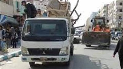 حملات مكثفة لرفع المخالفات وإصلاح الأعطال بمختلف أنحاء مدينة طهطا والمجالس القروية التابعة لها بسوهاج