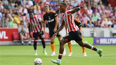 هاتريك «توني» يقود برينتفورد للفوز بخماسية على ليدز يونايتد بالبريميرليج