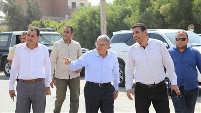 محافظ المنيا يتفقد الأعمال الإنشائية لكوبري الكفور بمركز مطاي