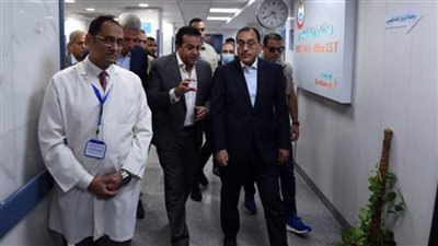 رئيس الوزراء يفتتح وحدتي الرنين المغناطيسي وقسطرة القلب بالعلمين النموذجي