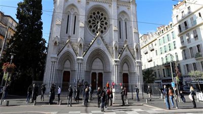 يشتبه أنه متعمد... حريق يدمر مسجدا شمالي فرنسا