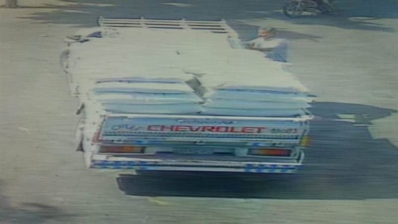 أثناء ضبط سيارة محملة